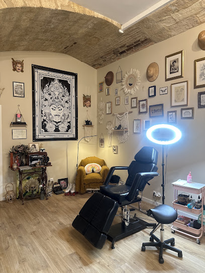 Mauvais Genre Tattoo, Tatoueur à Bordeaux