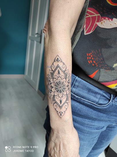 Jerome tatou. Tatouage tatoueur valenciennes, Tatoueur à Saint-Saulve
