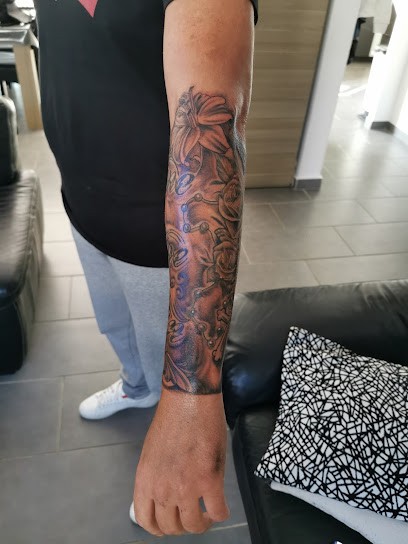 Aiguille Magique, Tatoueur à Merville