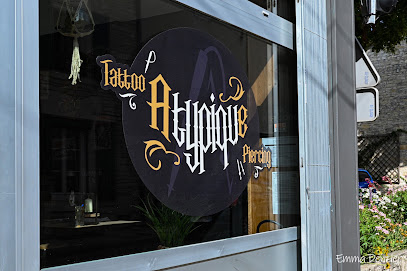 Atypique Shop, Tatoueur à Mansle-les-Fontaines