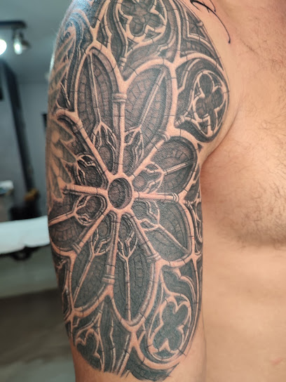 Cameron Dingo Art Tatoueur à Chabeuil