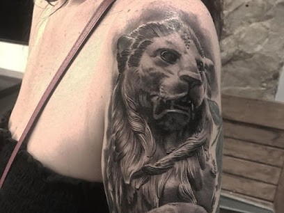 Art Du Noir Tattoo Club, Tatoueur à Nice