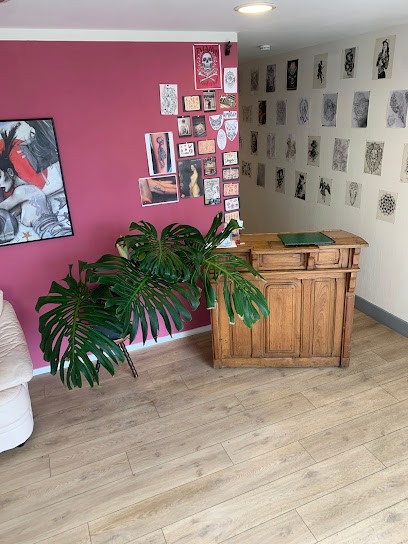 avallon tatouage, Tatoueur à Perros-Guirec