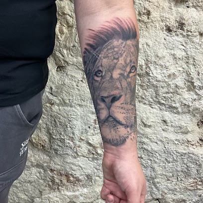 HK Tattoo, Tatoueur à Mont-de-Marsan