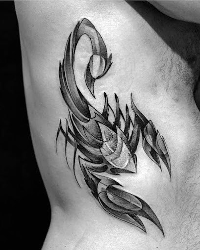 Grillon Tattoo, Tatoueur à Mont-de-Marsan