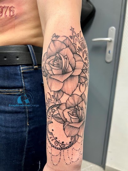 Graphicaderme Tatouage Piercing Orange, Tatoueur à Orange