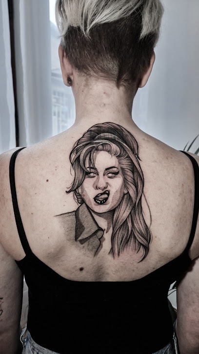 Electrick Moon Tattoo, Tatoueur à Dijon