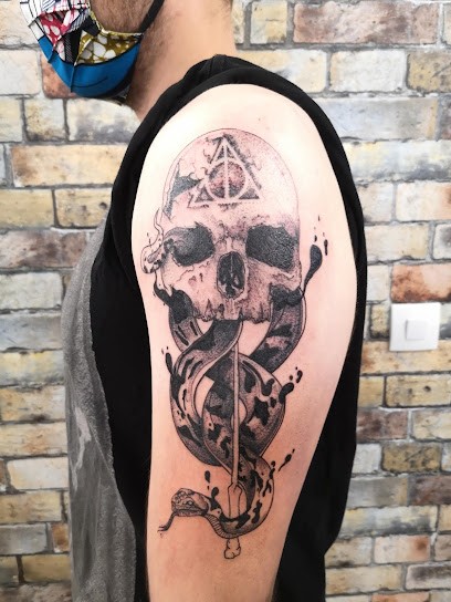 Salon de Tatouage A Thonon - L'encre du Lac - Tattoo, Piercing, Maquillage semi Permanent, Tatoueur à Thonon-les-Bains