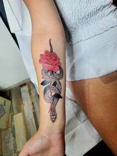 North Ink, Tatoueur à Saint-Désir