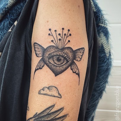 NEEDLES YUMYUM - Studio de Tatouage à Sète, Tatoueur à Sète