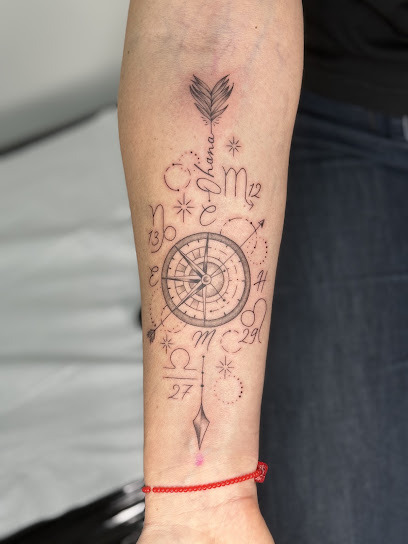 Wild Paradise Tattoo, Tatoueur à Trégueux