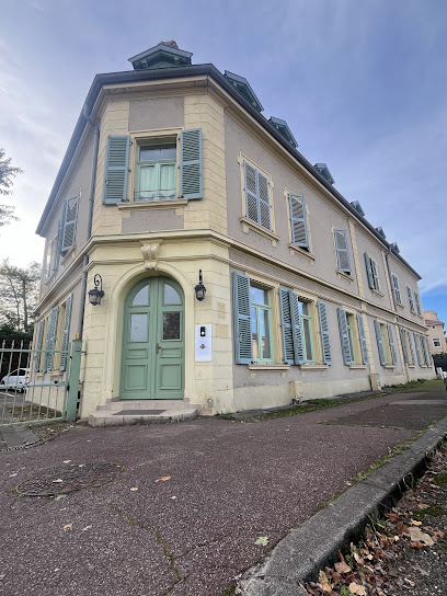 La Triade Tattoo Shop, Tatoueur à Ars-sur-Moselle