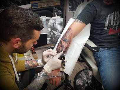 XXL TATTOO, Tatoueur à Plaintel
