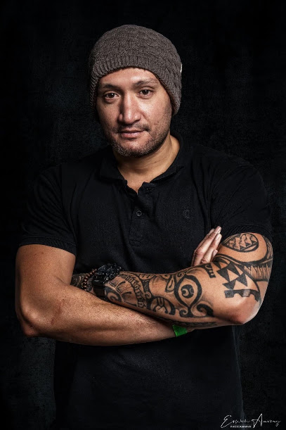 Kahea Tattoo, Tatoueur à la Bazoge