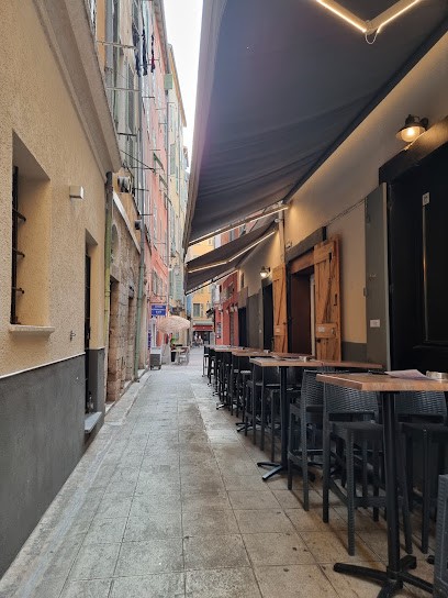 House of Pain, Tatoueur à Nice