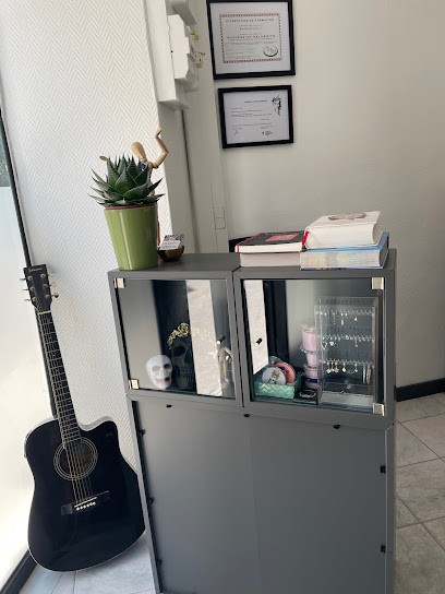 REDnZ TATOUAGE PIERCING, Tatoueur à Paris 20