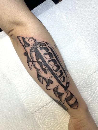 RAGNAR TATTOO MONTBRISON, Tatoueur à Montbrison