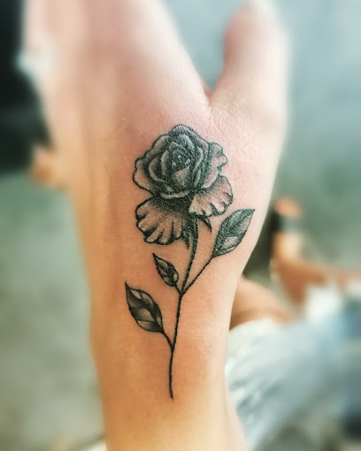 Ladybird Tattoo - Plan Du Var Tatoueur à Levens