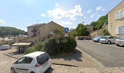 Bleuet Rose, Tatoueur à Saint-Benoît