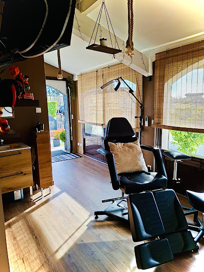 Guts Studio, Tatoueur à Mions