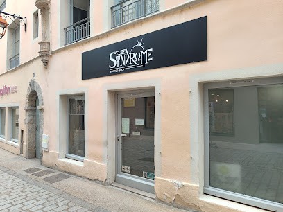 Needles in Skin, Tatoueur à Neuville-sur-Saône