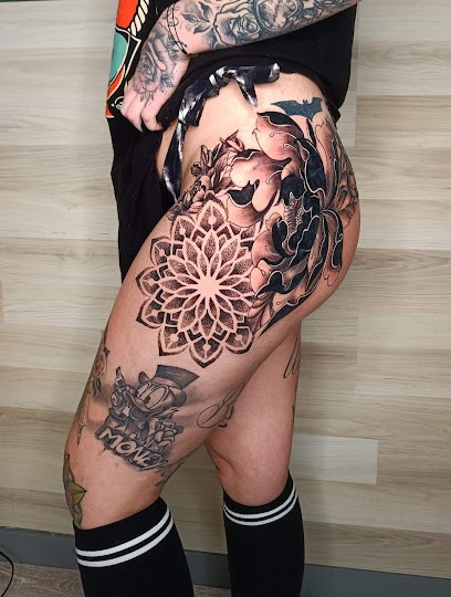 l'encre du loup, Tatoueur à Villeneuve-la-Guyard