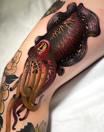 Fred bertoli chez l’atelier, Tatoueur à Saint-Victoret