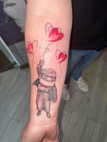 Le Repère Des Loups, Tatoueur à Velleron