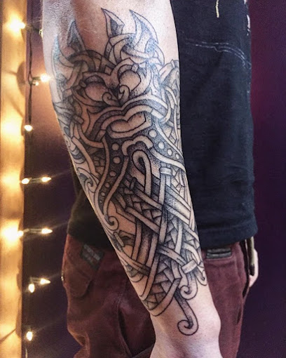 L'imaginarium Tattoo, Tatoueur au Puy-en-Velay