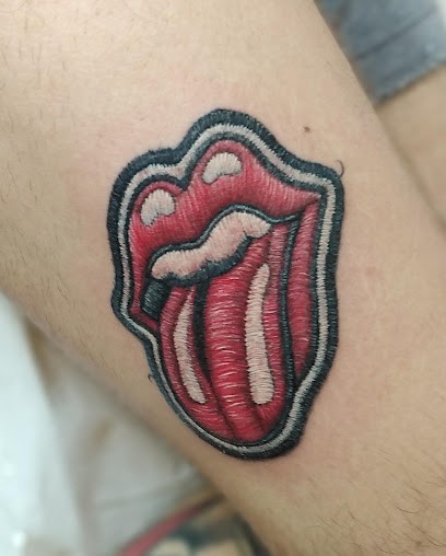 Lysiane Tatouage - L’iridescence, Tatoueur à Noves