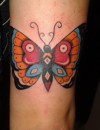 Mick Tatouage & Piercing, Pons, Tatoueur à Pons