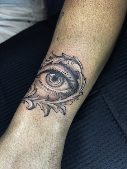 Beltza Tattoo Shop, Tatoueur à Bayonne